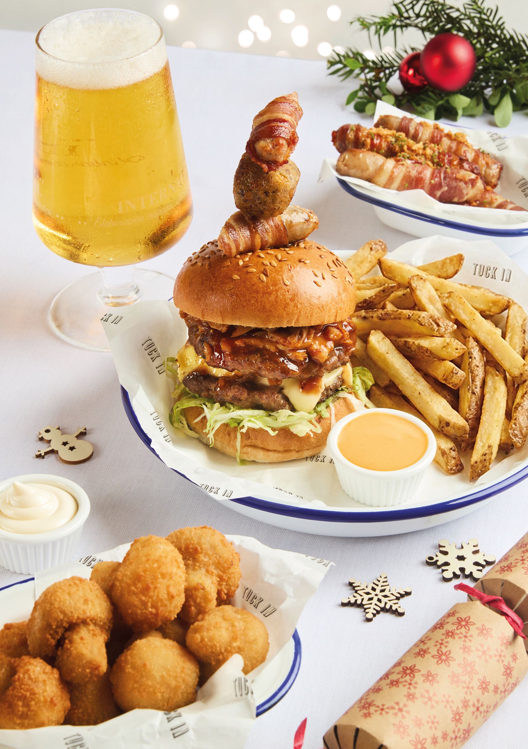 Festive Lunch & Dinner at The Red Hawk in Brough